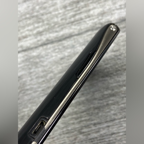 LG Lucid VS840 - 8GB - Black And Purple (Verizon) Smartphone Android Preowned - Picture 15 of 16